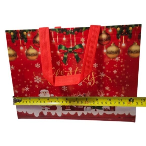 3 Pc. Christmas-Themed Large Gift Bag 1 Pair Socks Plastic Tumbler Gift Set NEW - Picture 8 of 16